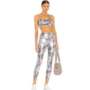 Beyond Yoga High Waisted Midi Leggings Gray Foil Tye‎ Dye Size XS